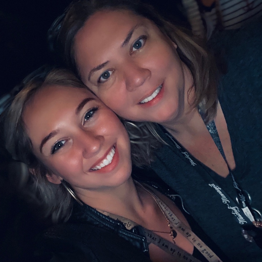 Meet your Posher, Gina